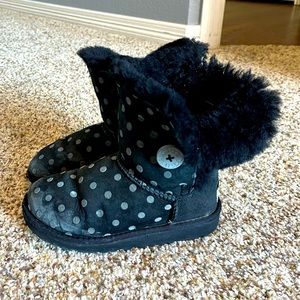 Very well used UGG boots for little girls with one button black colorSize 12.